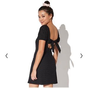 Vylette Blk Eyelet puff sleeve dress Sz XXL